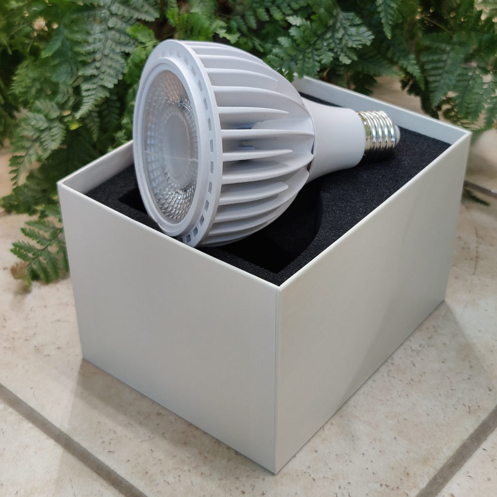 Grow Light Review Soltech Solutions Vita Grow Light House Plant Journal